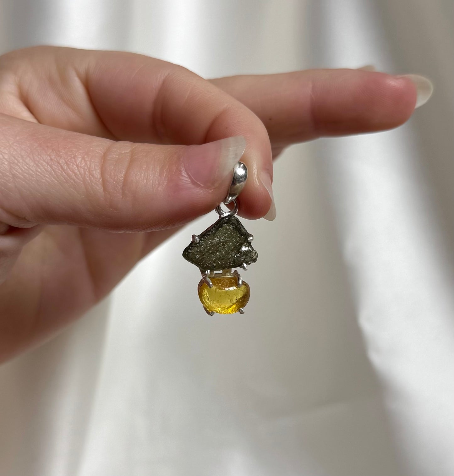 Moldaviet en Amber Hanger 925 Zilver A5