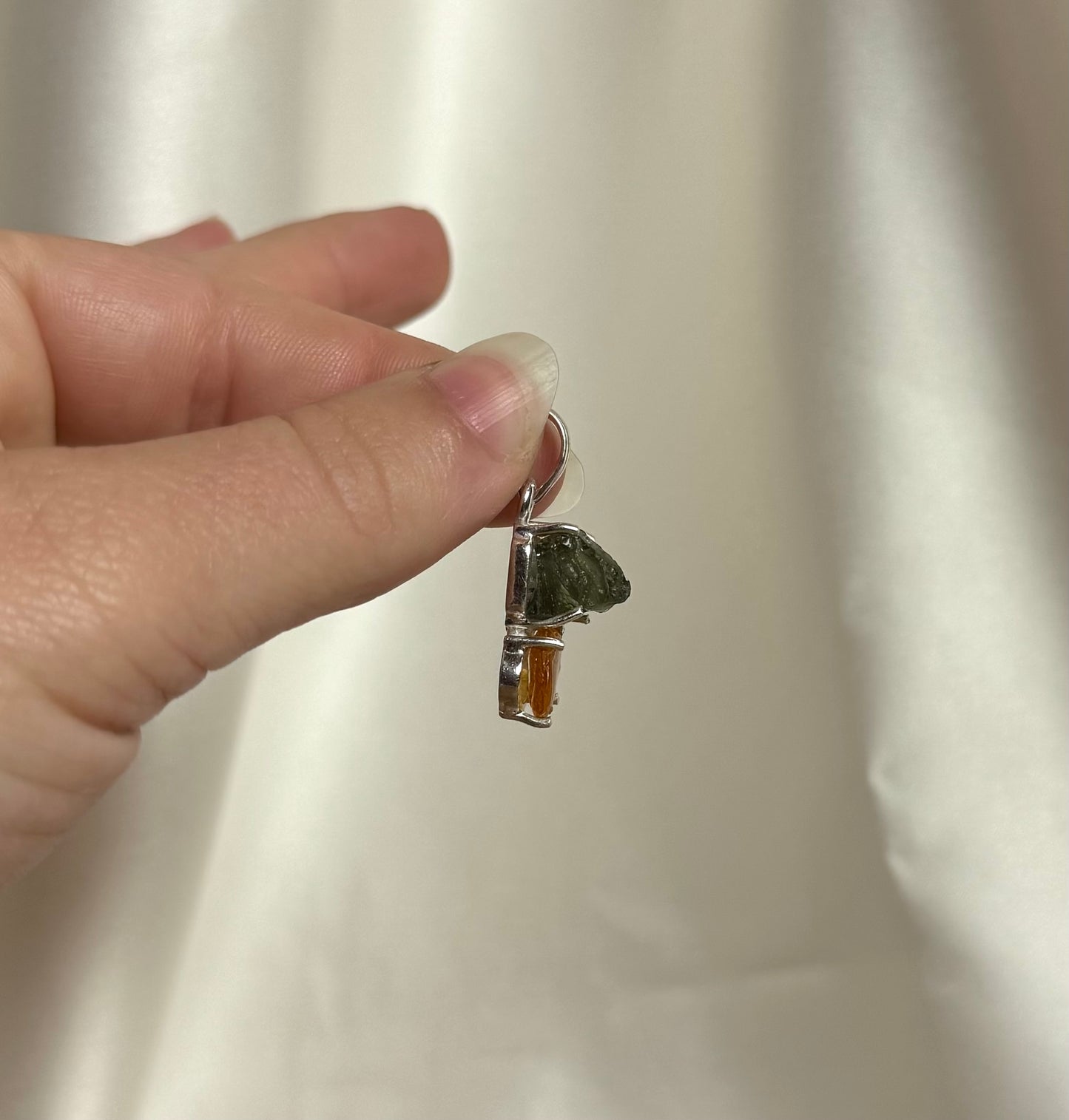 Moldaviet en Amber Hanger 925 Zilver A10