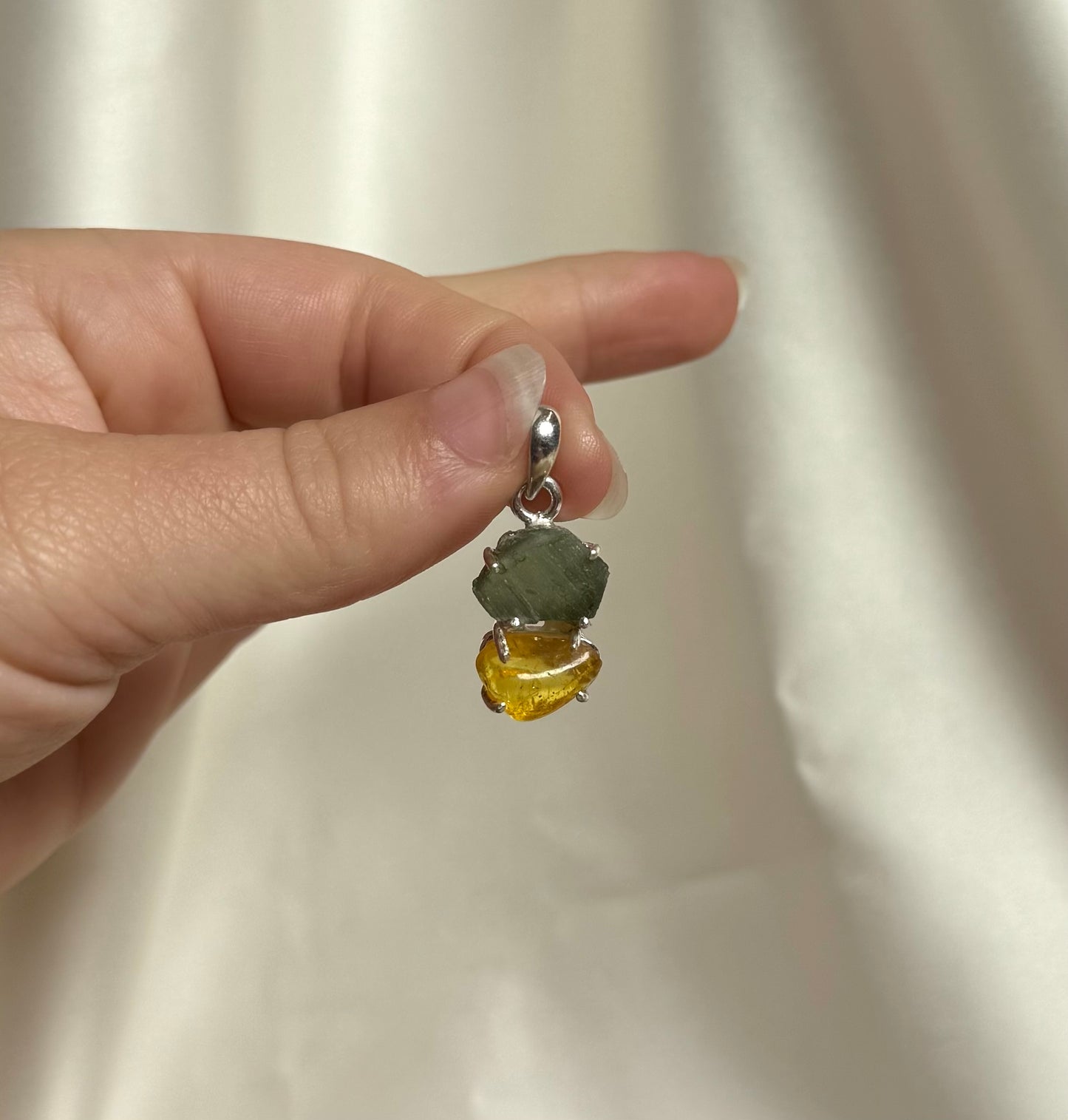 Moldaviet en Amber Hanger 925 Zilver A11