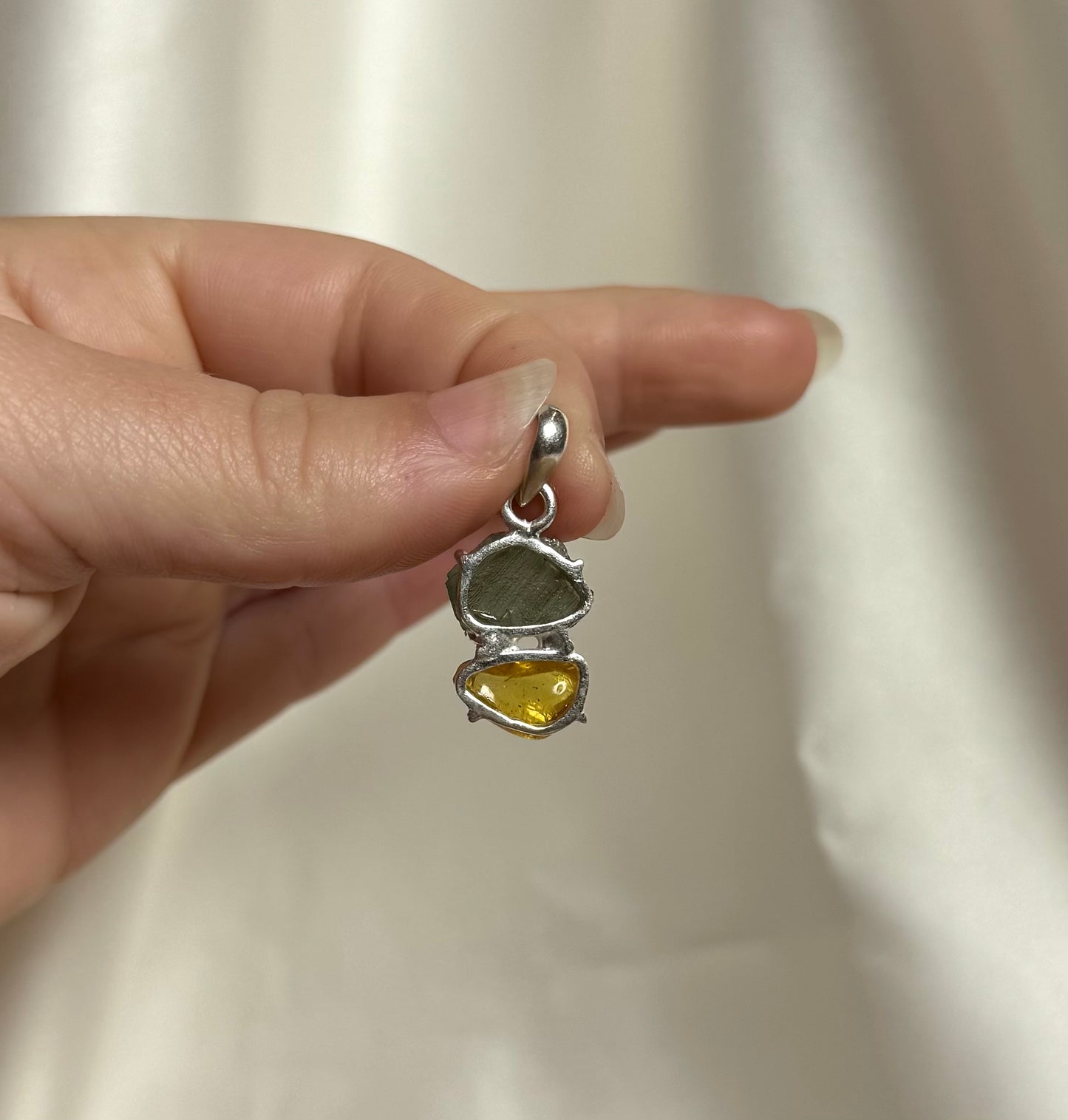 Moldaviet en Amber Hanger 925 Zilver A11