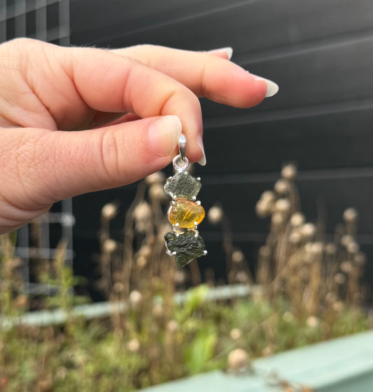 Moldaviet Dubbel en Amber Hanger 925 Zilver A19