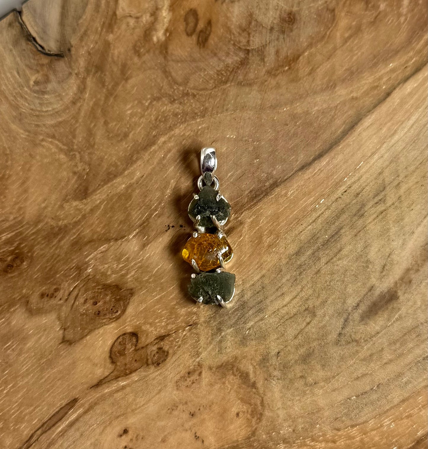 Moldaviet Dubbel en Amber Hanger 925 Zilver A13