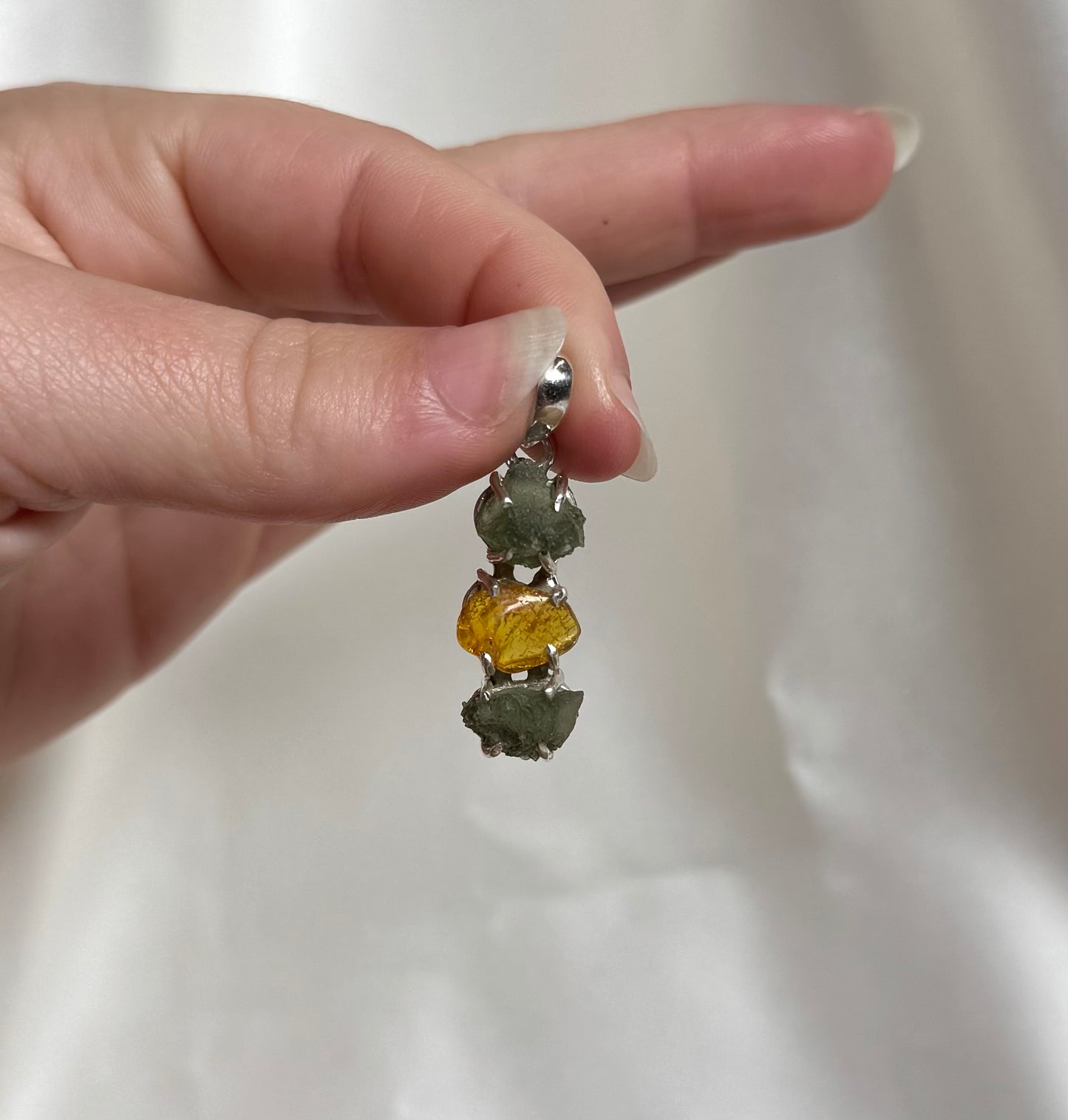 Moldaviet Dubbel en Amber Hanger 925 Zilver A13