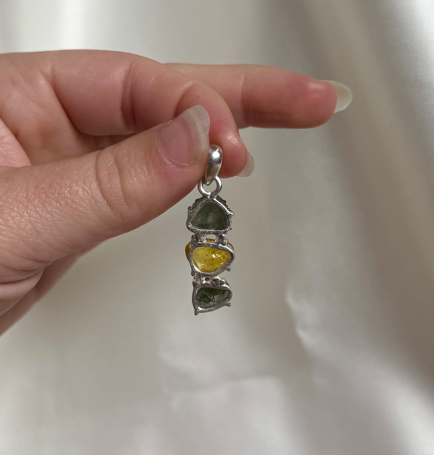 Moldaviet Dubbel en Amber Hanger 925 Zilver A14