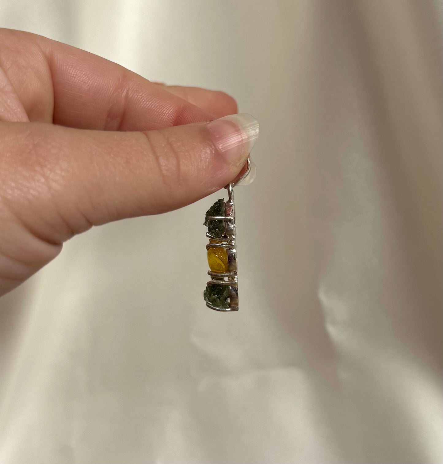 Moldaviet Dubbel en Amber Hanger 925 Zilver A14