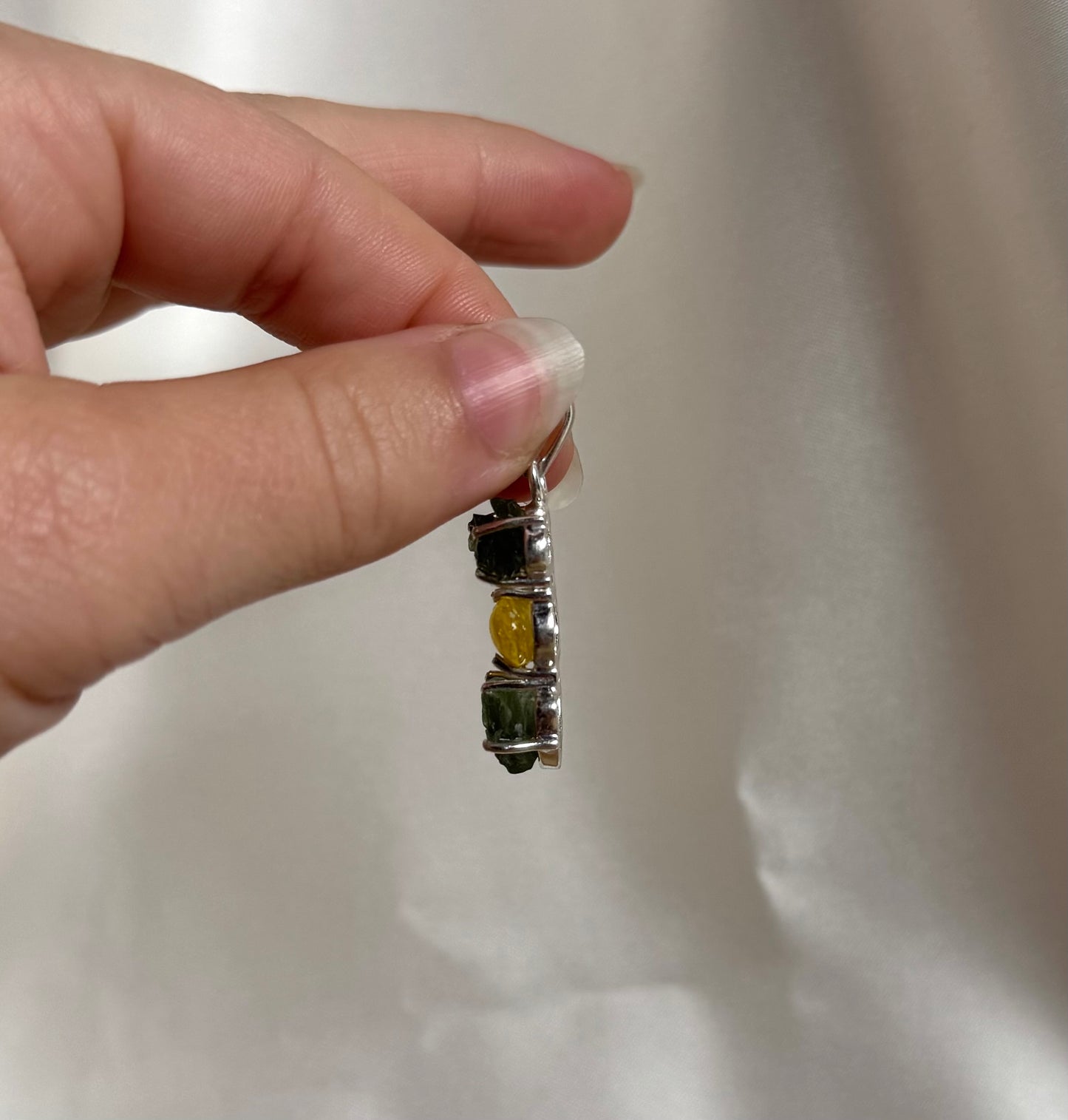 Moldaviet Dubbel en Amber Hanger 925 Zilver A18