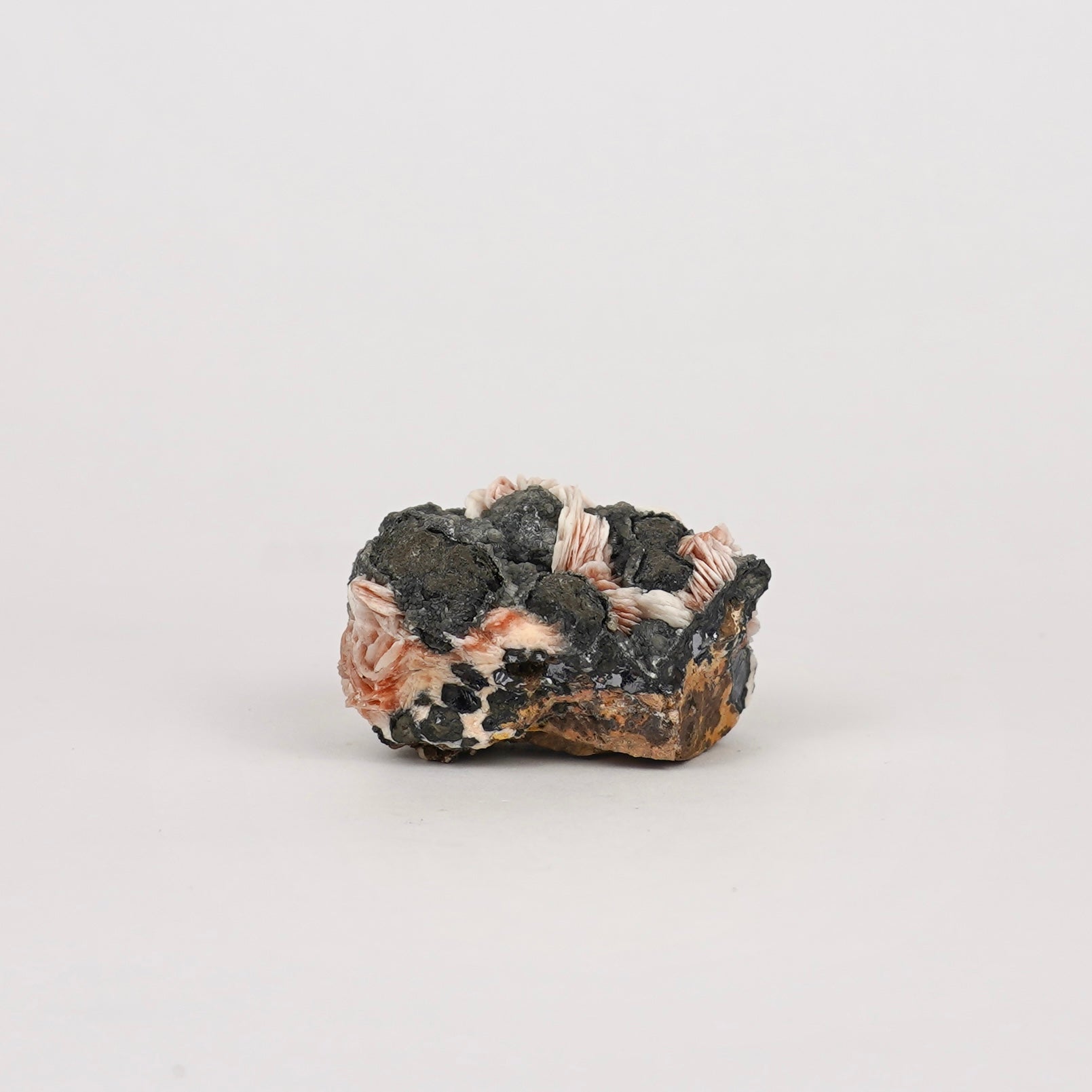 Bariet met Cerussiet Ruw Nr. 373