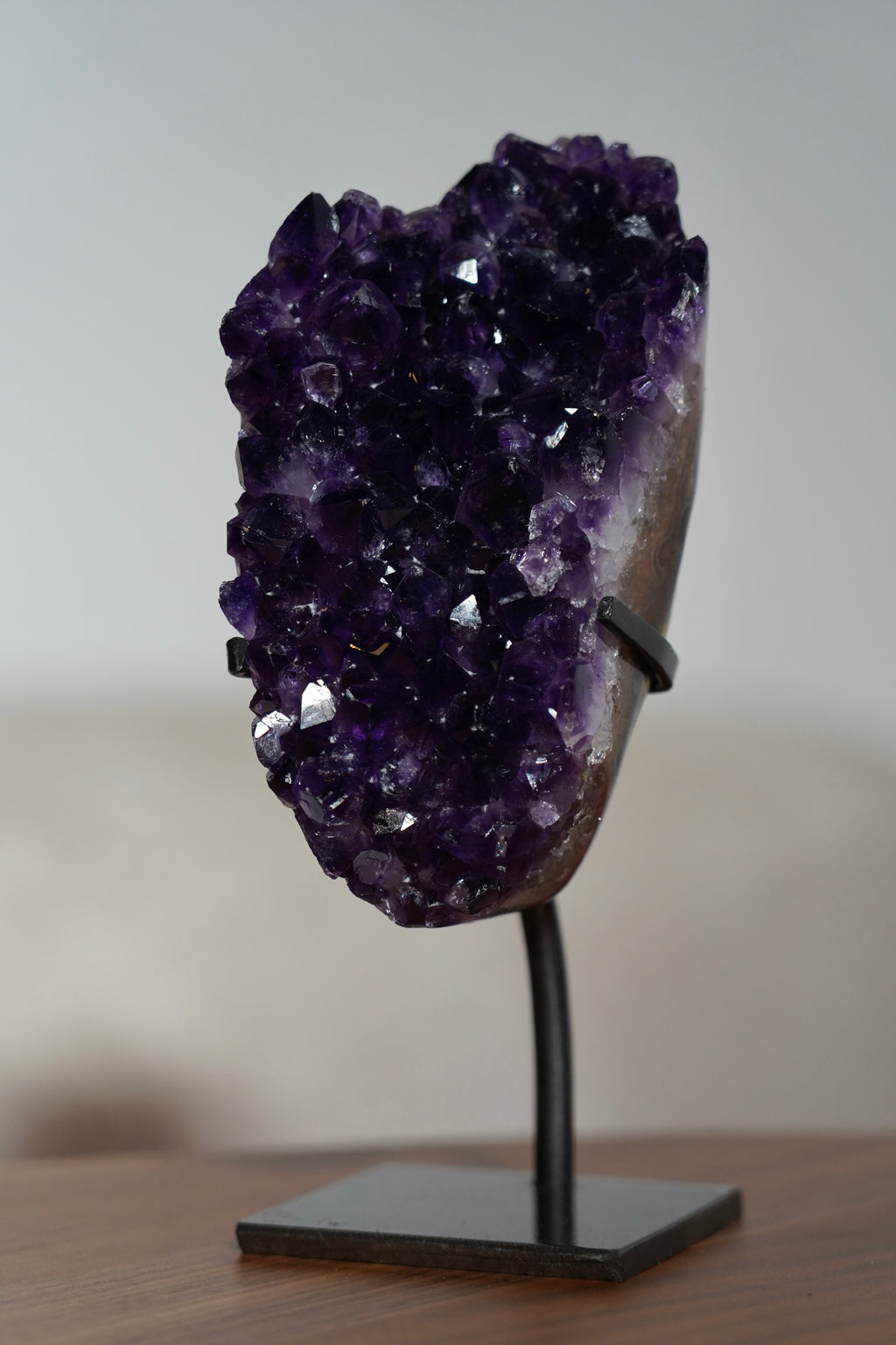 Amethist Op Standaard Nr. 495