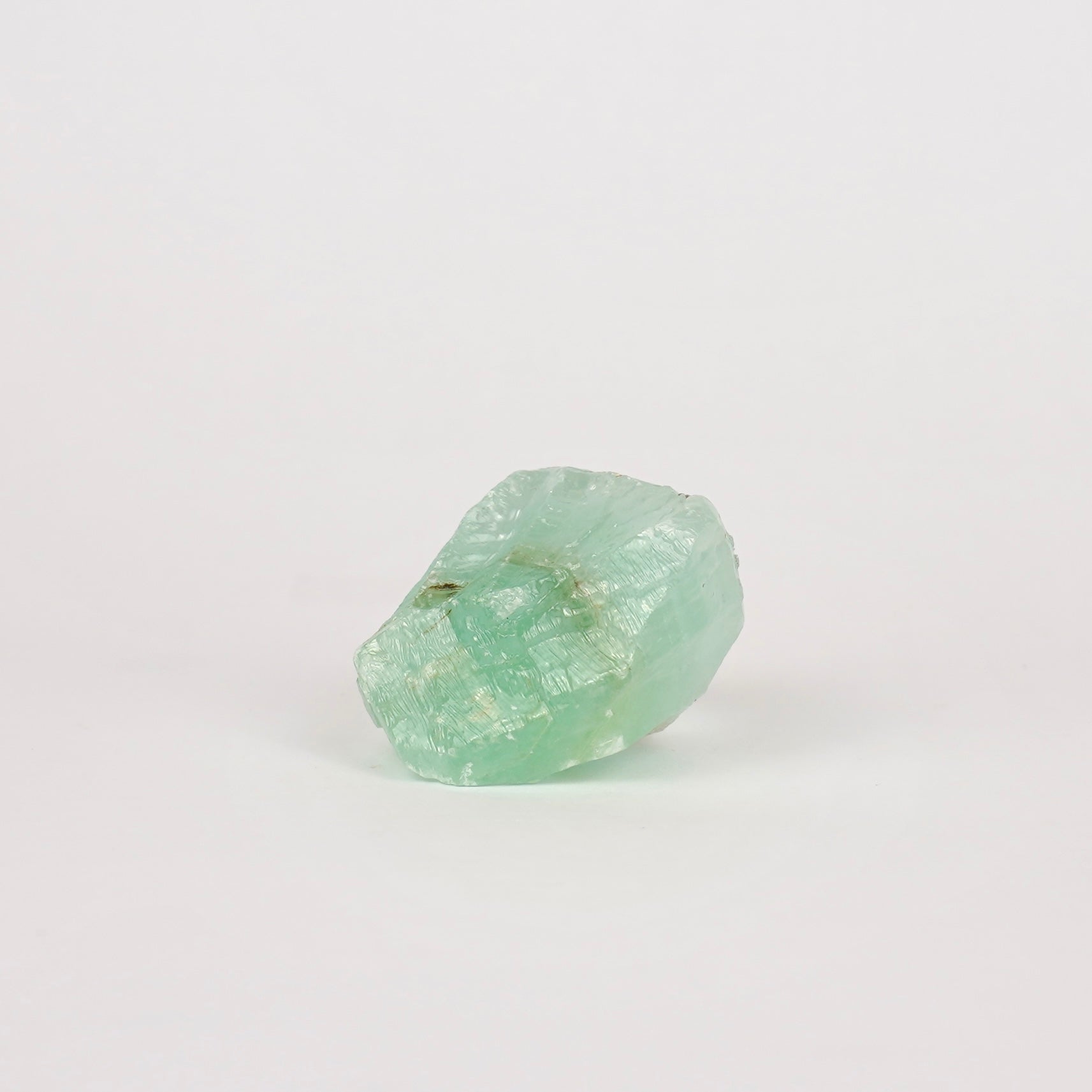 Calciet Smaragd Groen Ruw Nr. 347