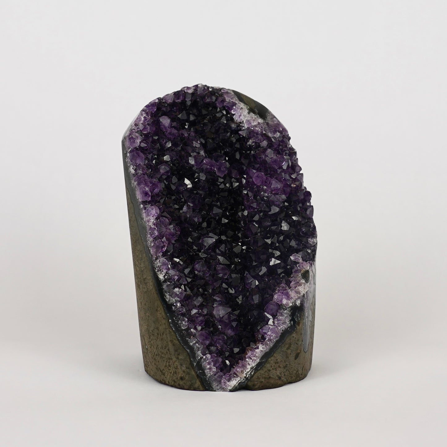 Amethist Ruw Nr. 396