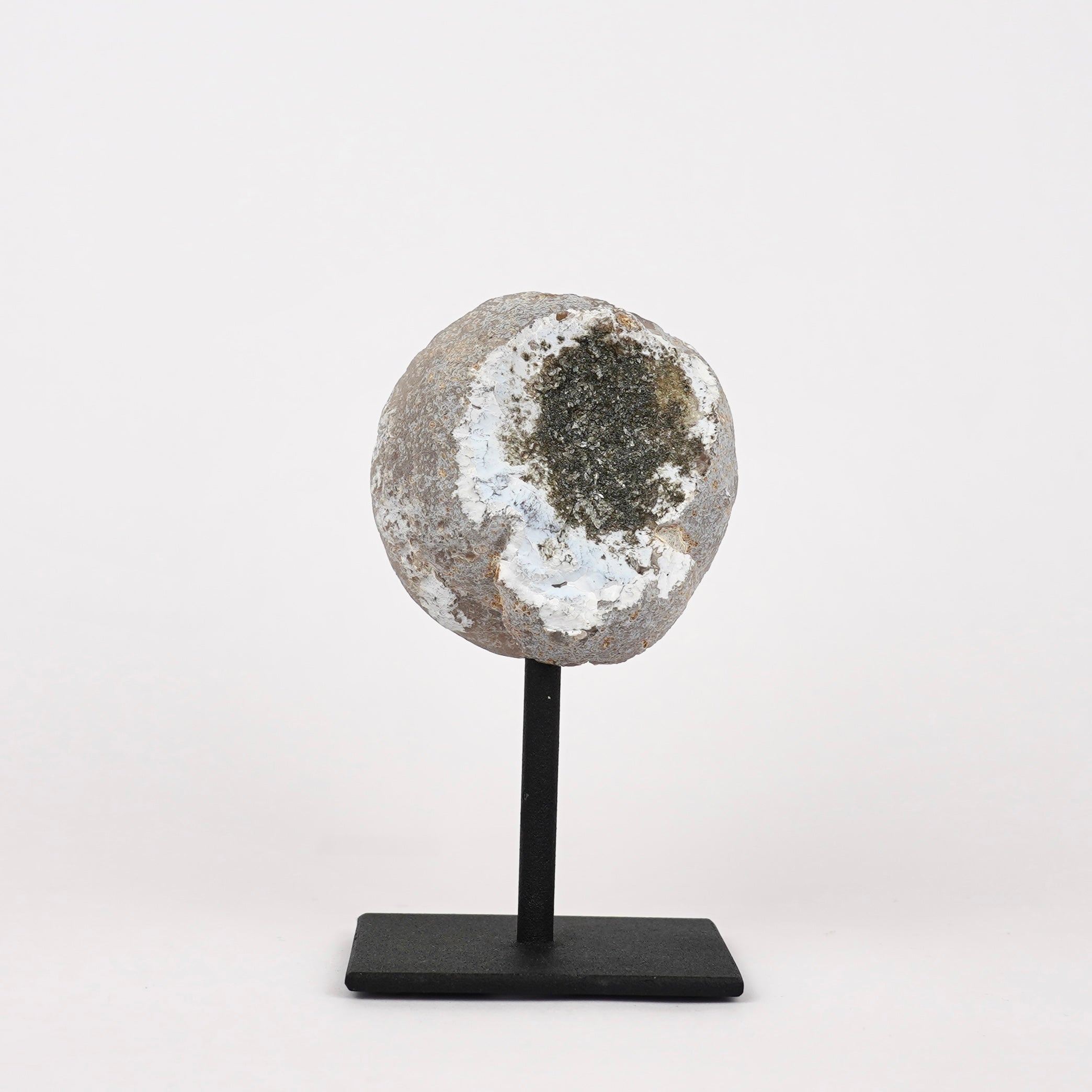 Agaat Geode Op Standaard Nr. 240