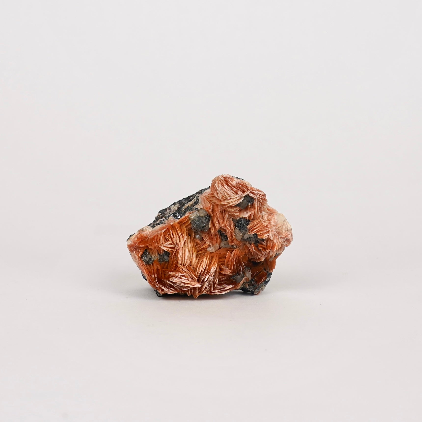 Bariet met Cerussiet Ruw Nr. 372