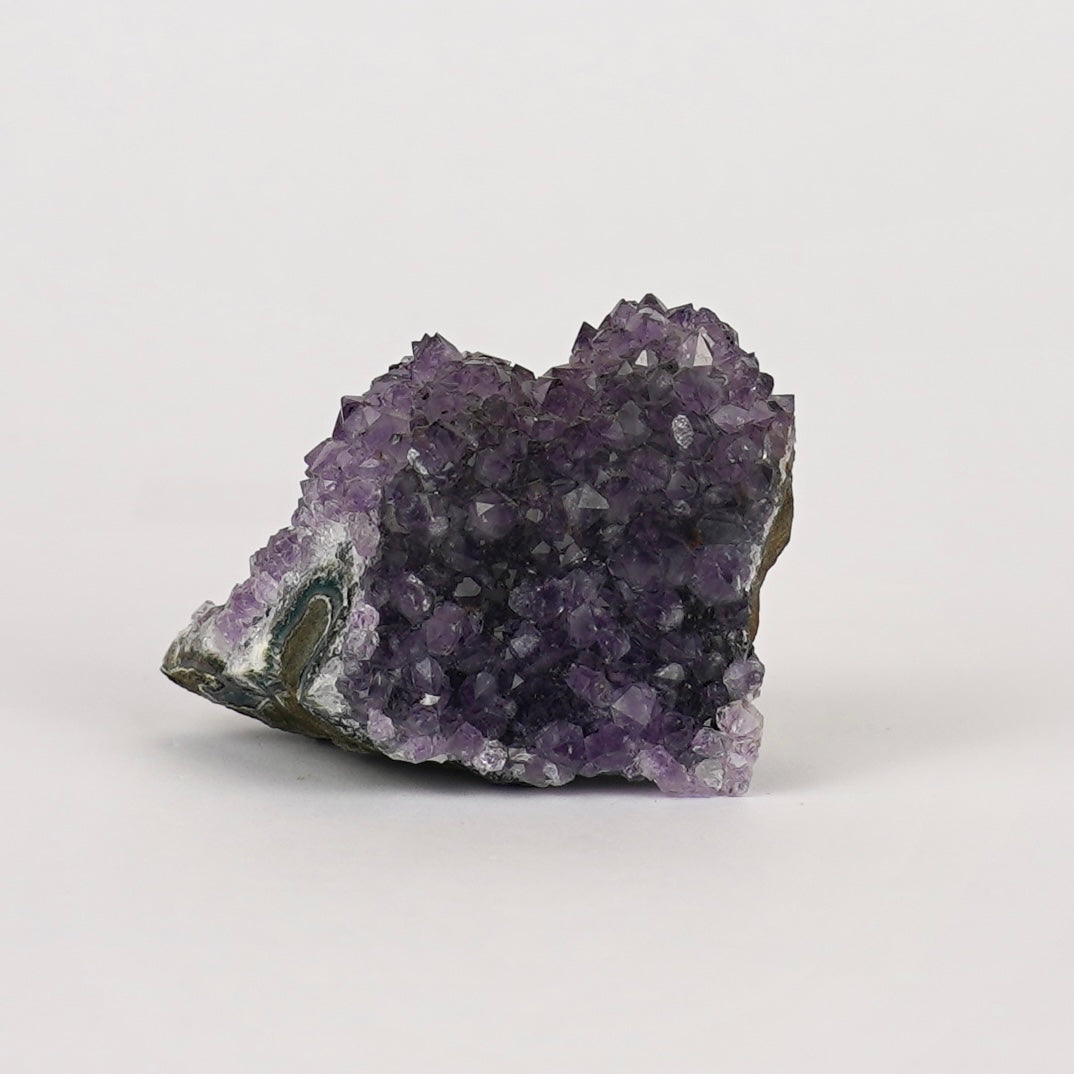 Amethist Ruw Nr. 377