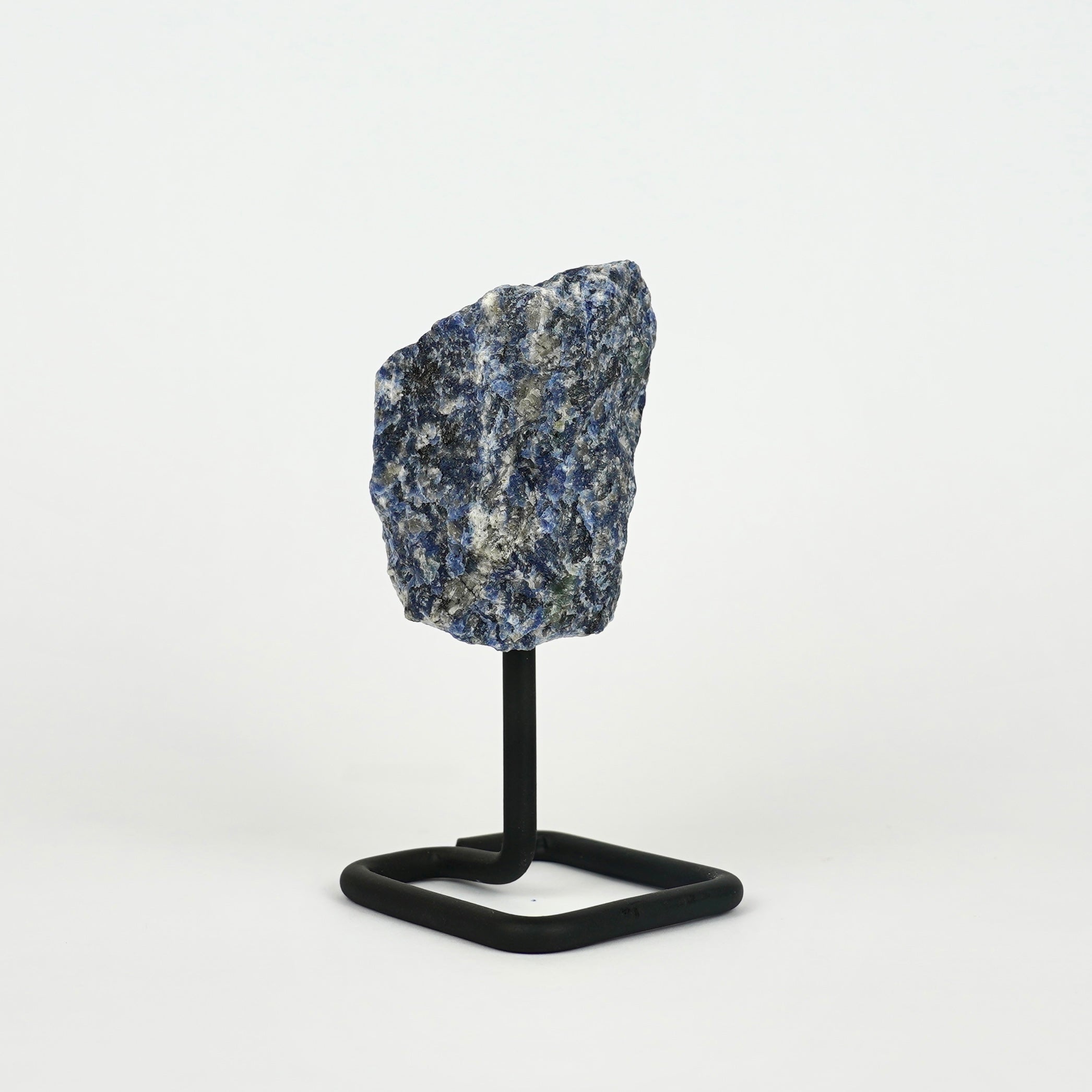 Sodaliet Ruw Op Standaard Nr. 7