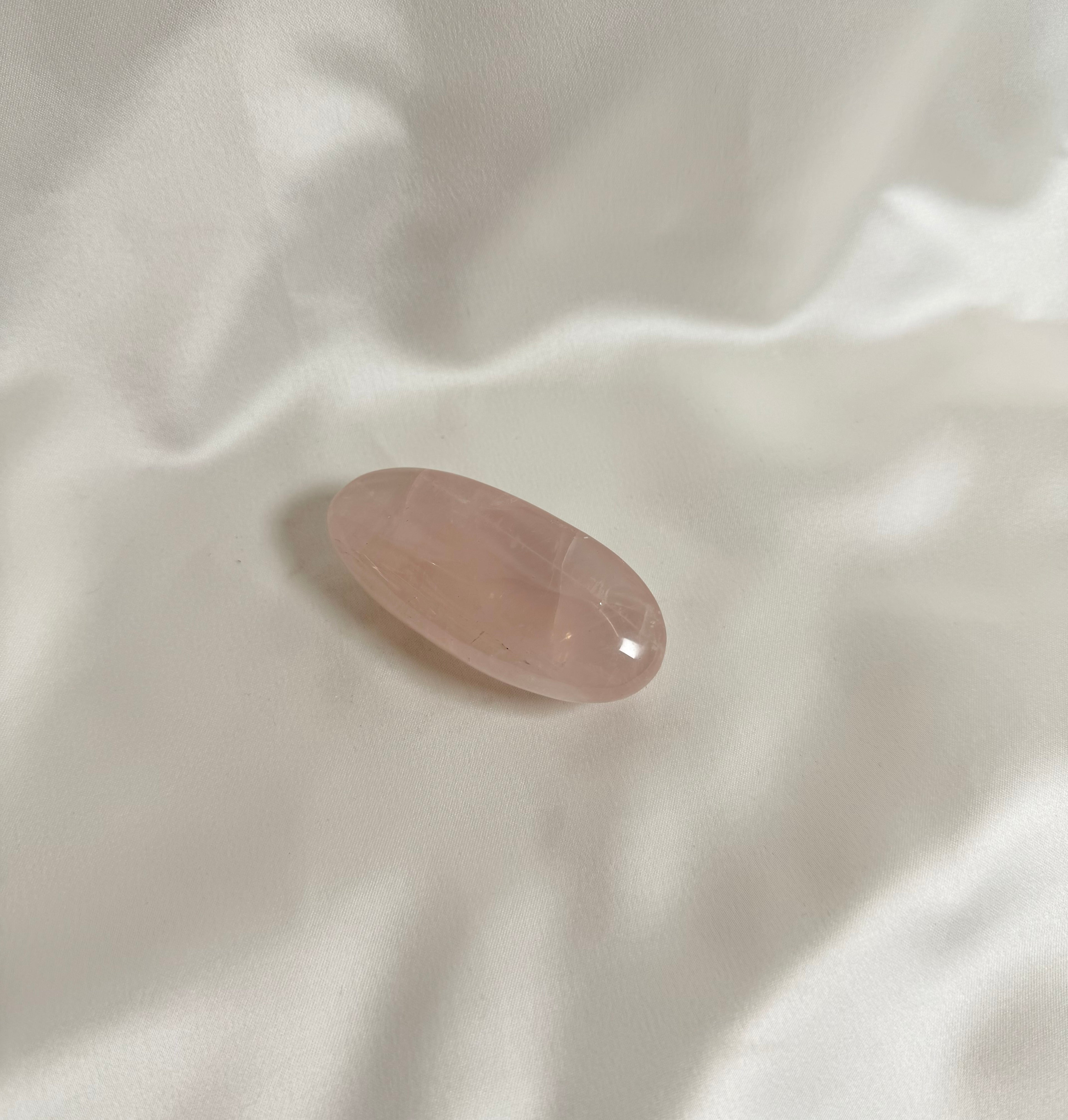 Rozenkwarts Handsteen