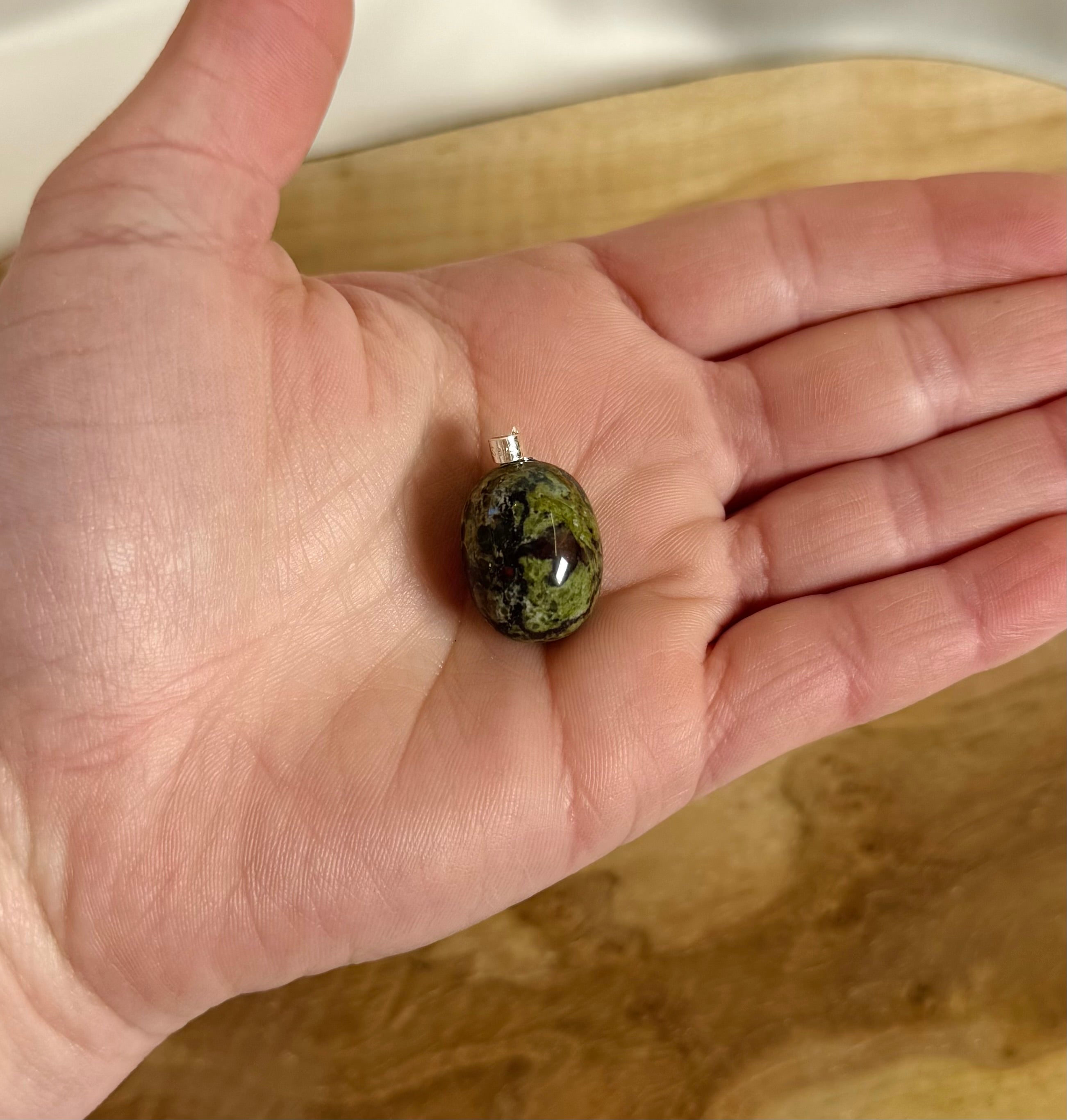 Drakenbloed Jaspis Kettinghanger 925 Zilver