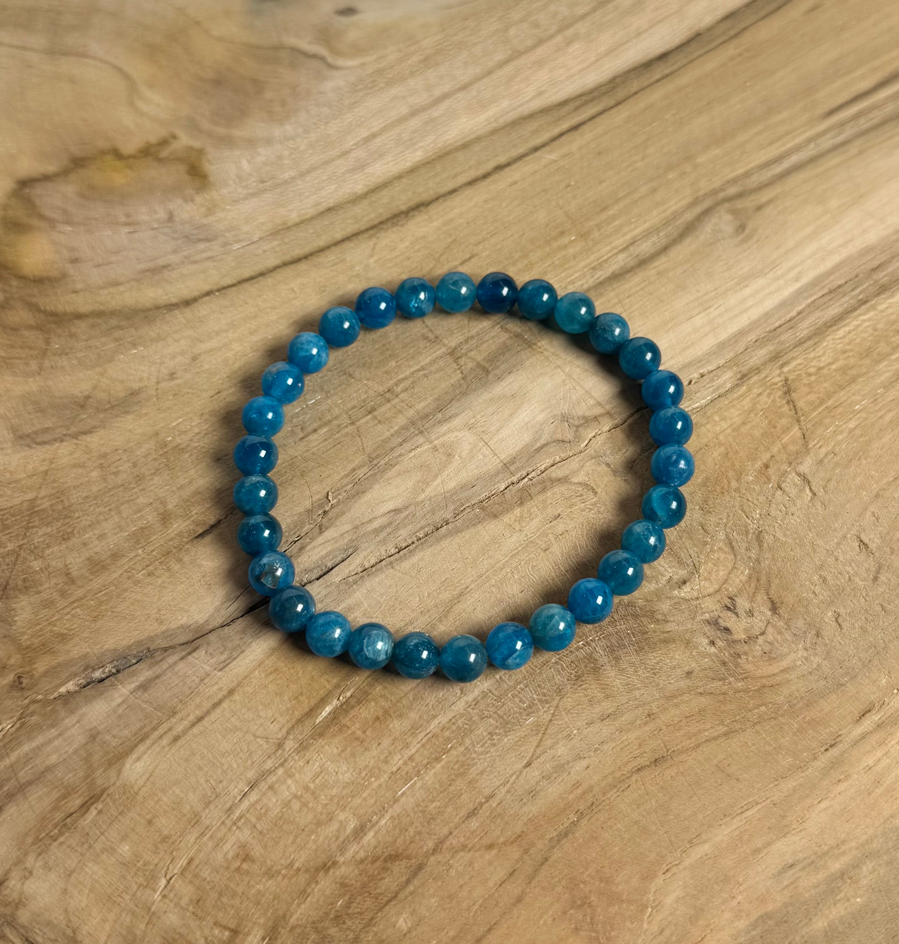 Blauwe Apatiet Kogel Armband