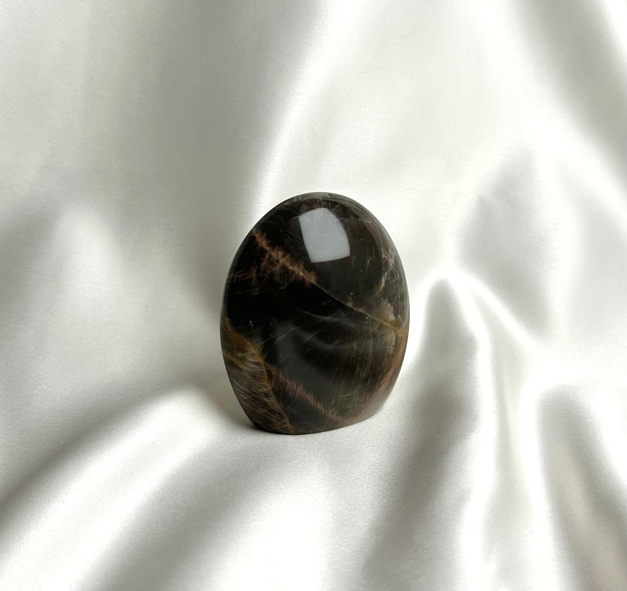 Zwarte Maansteen Sculptuur Nr. 29