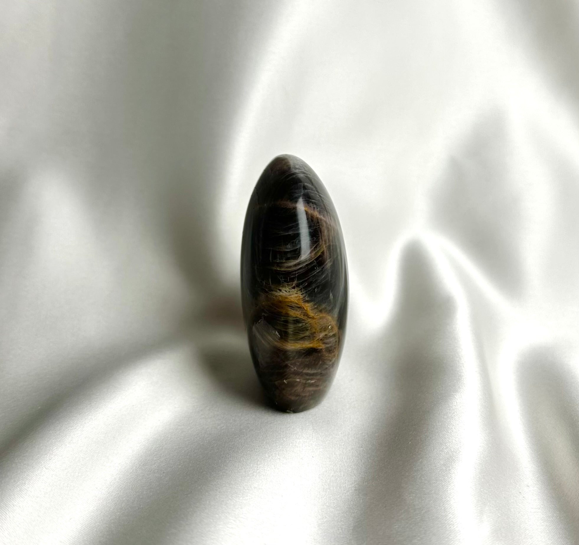 Zwarte Maansteen Sculptuur Nr. 29