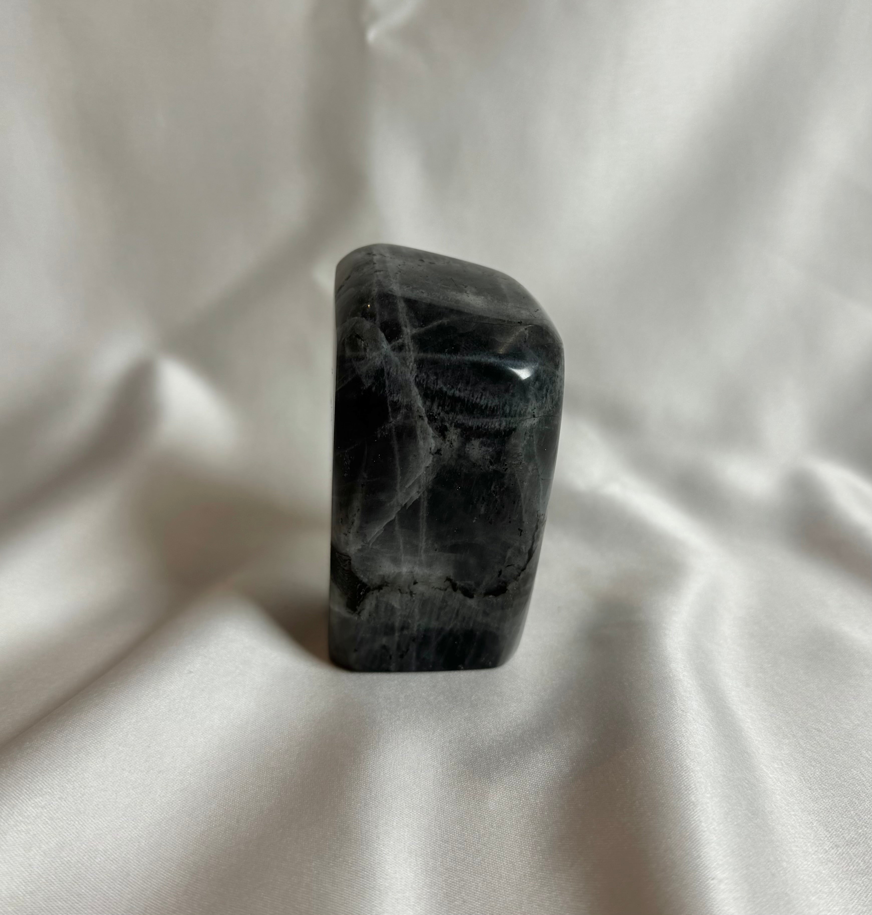 Labradoriet Paars Sculptuur Nr. 364