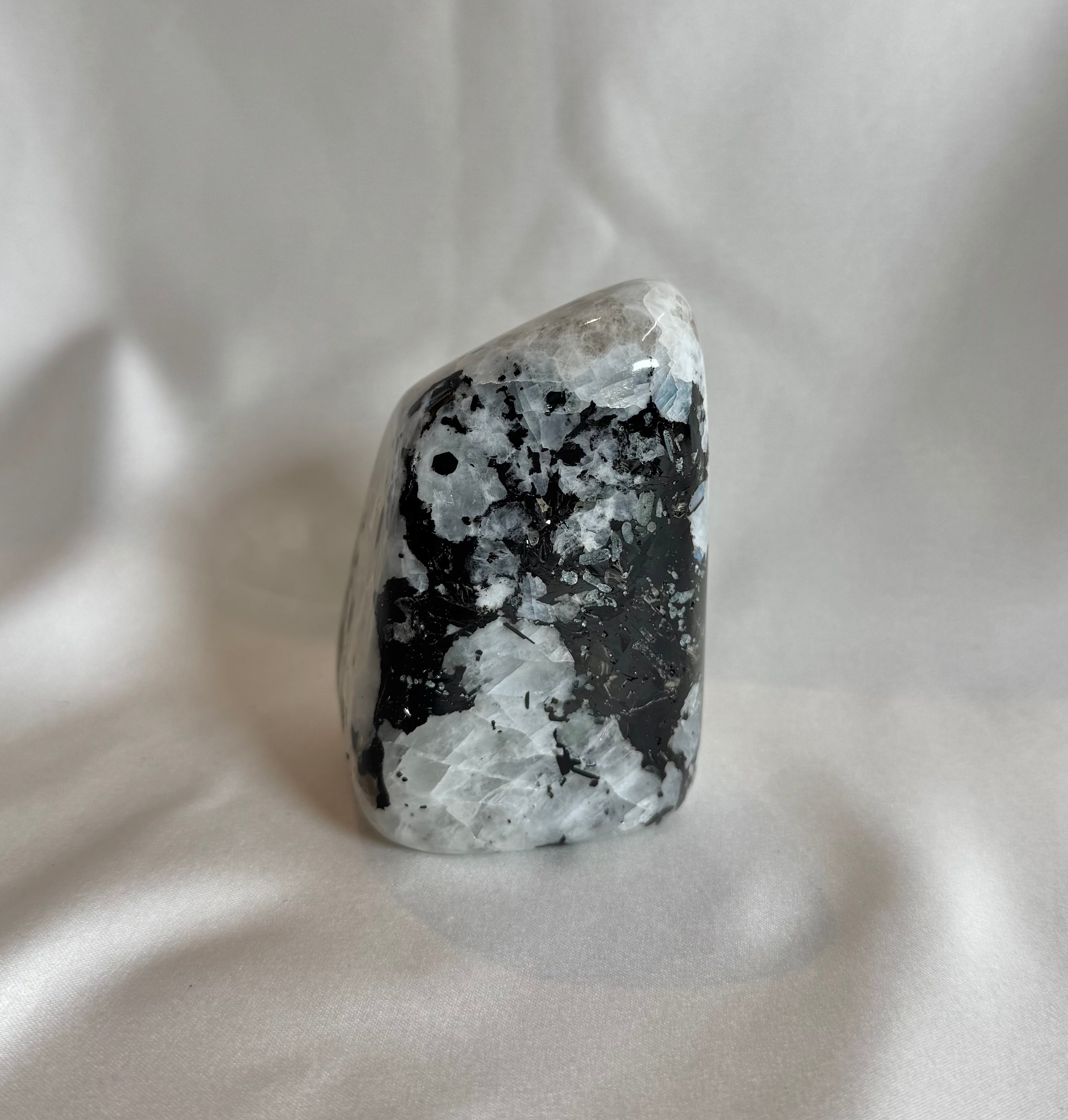 Regenboog Maansteen Sculptuur Nr. 405