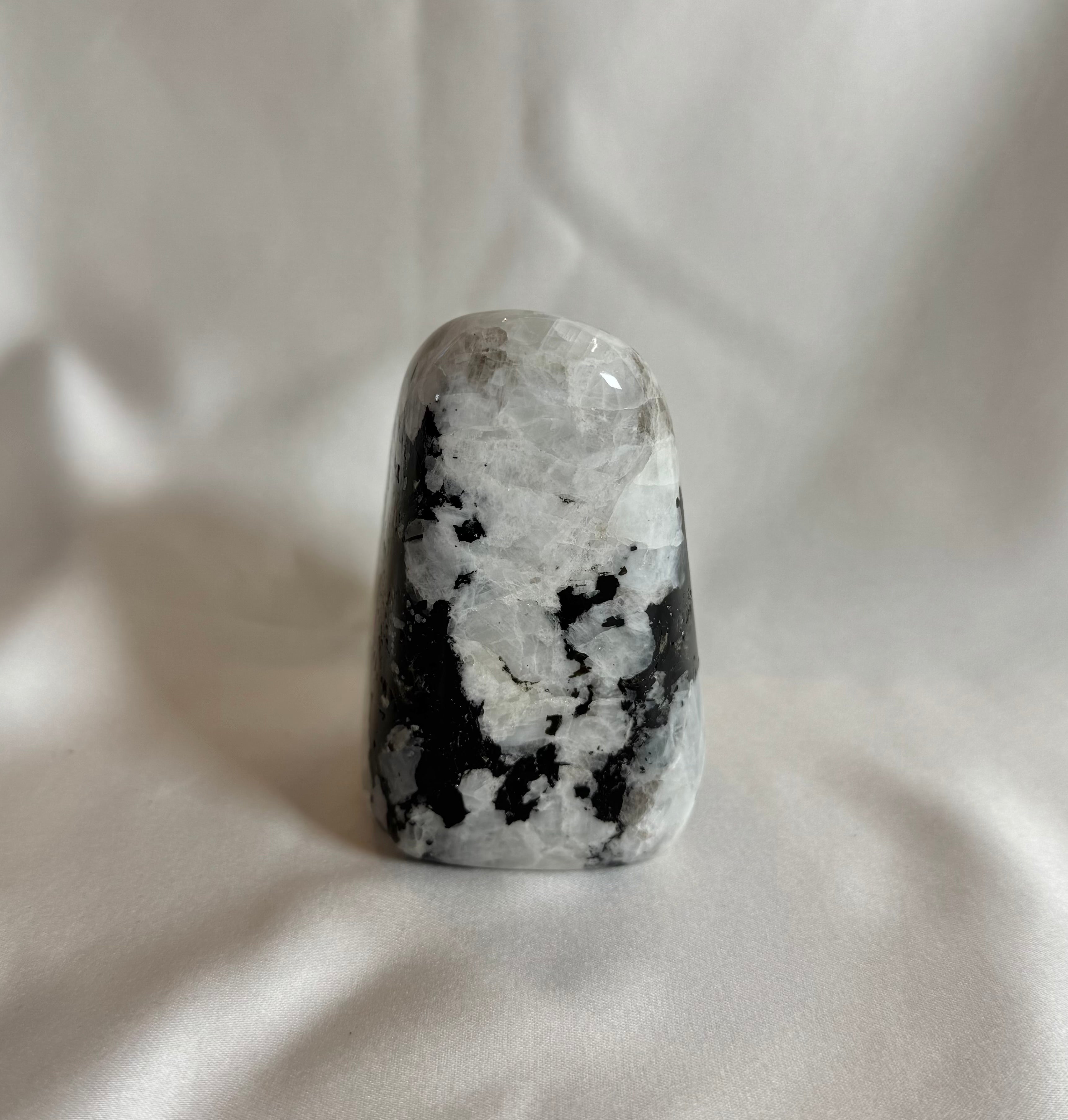 Regenboog Maansteen Sculptuur Nr. 405