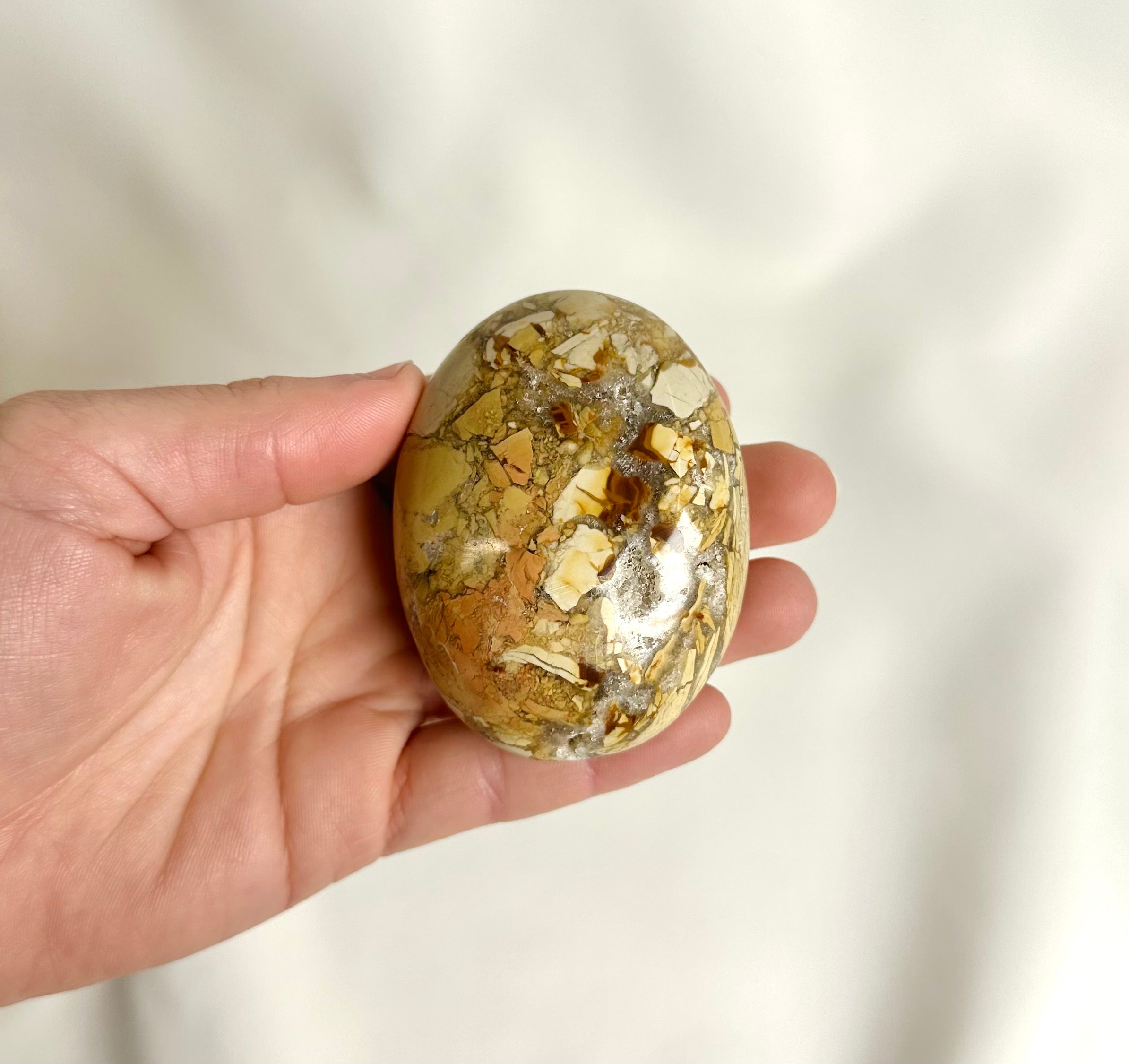 Breccie Jaspis Handsteen