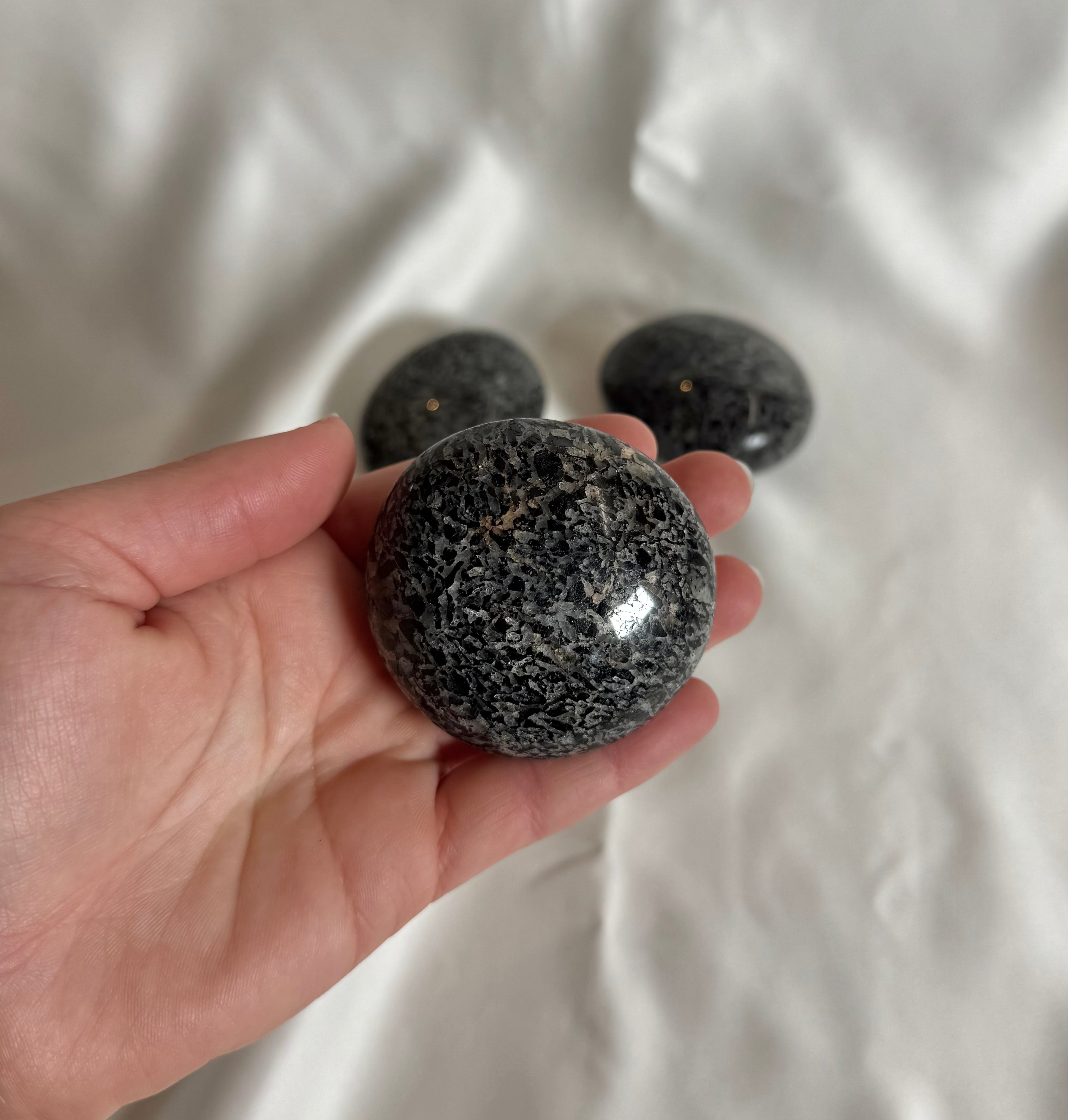 Toermalijn in Kwarts Handsteen