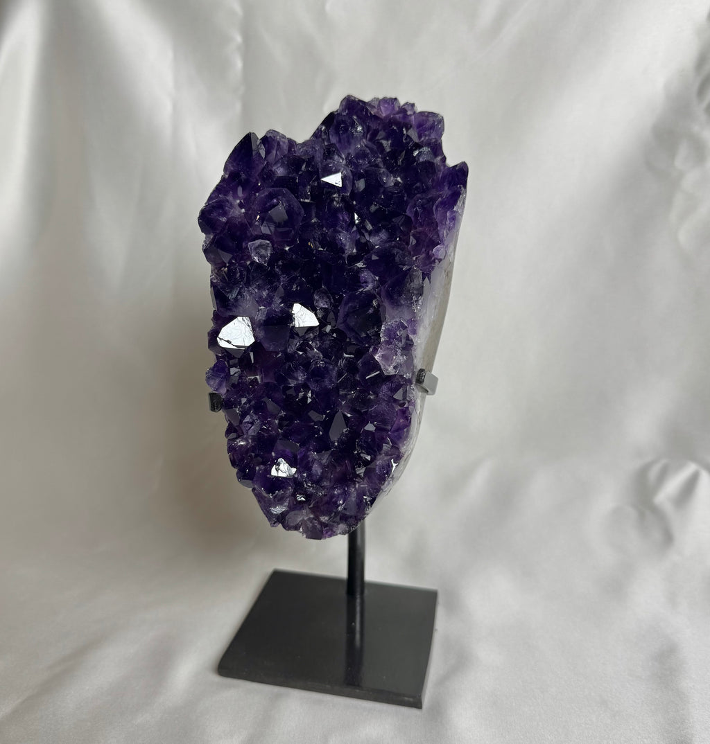 Amethist Op Standaard Nr. 495