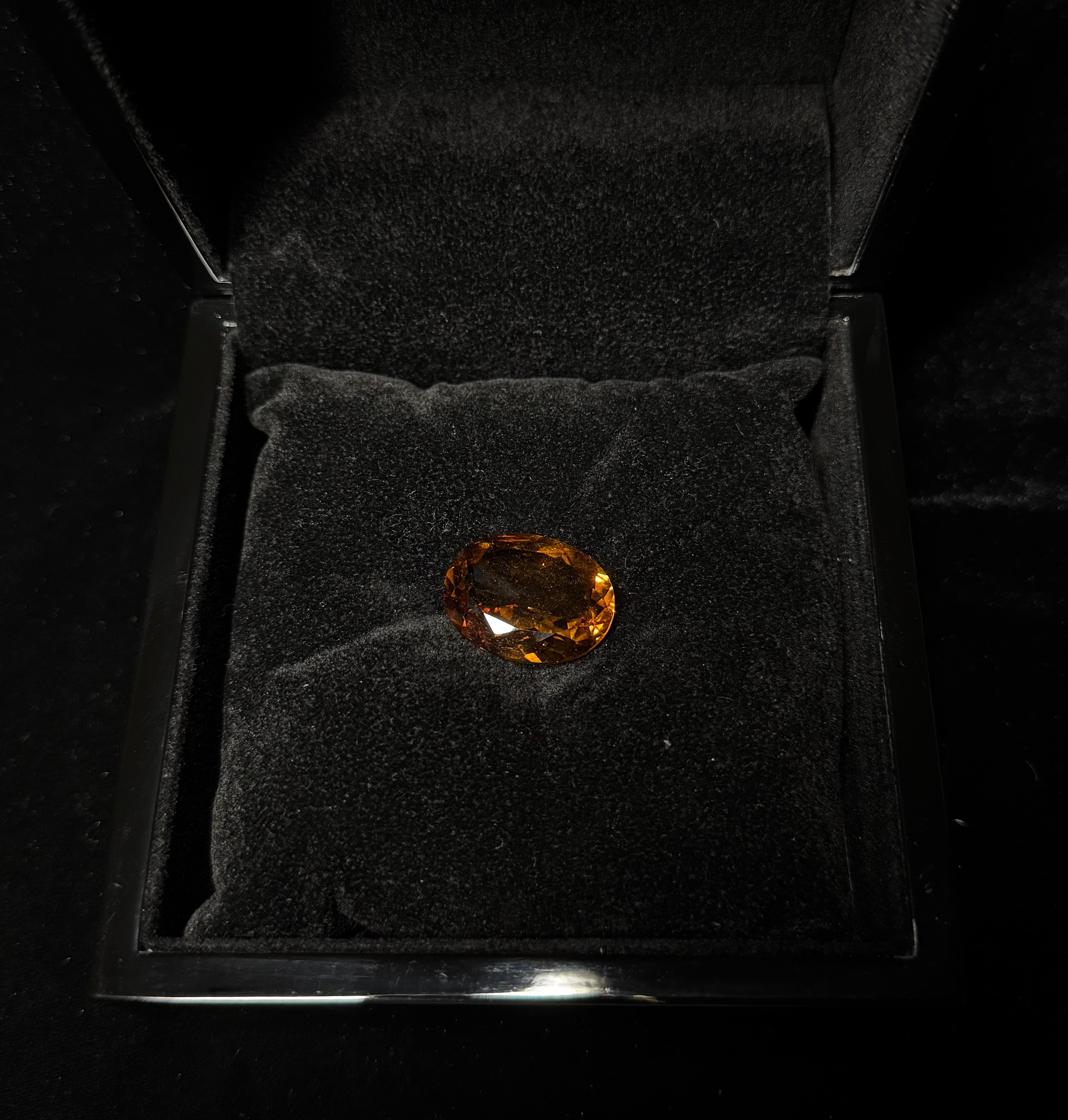 Citrien 29,74 CT Geslepen