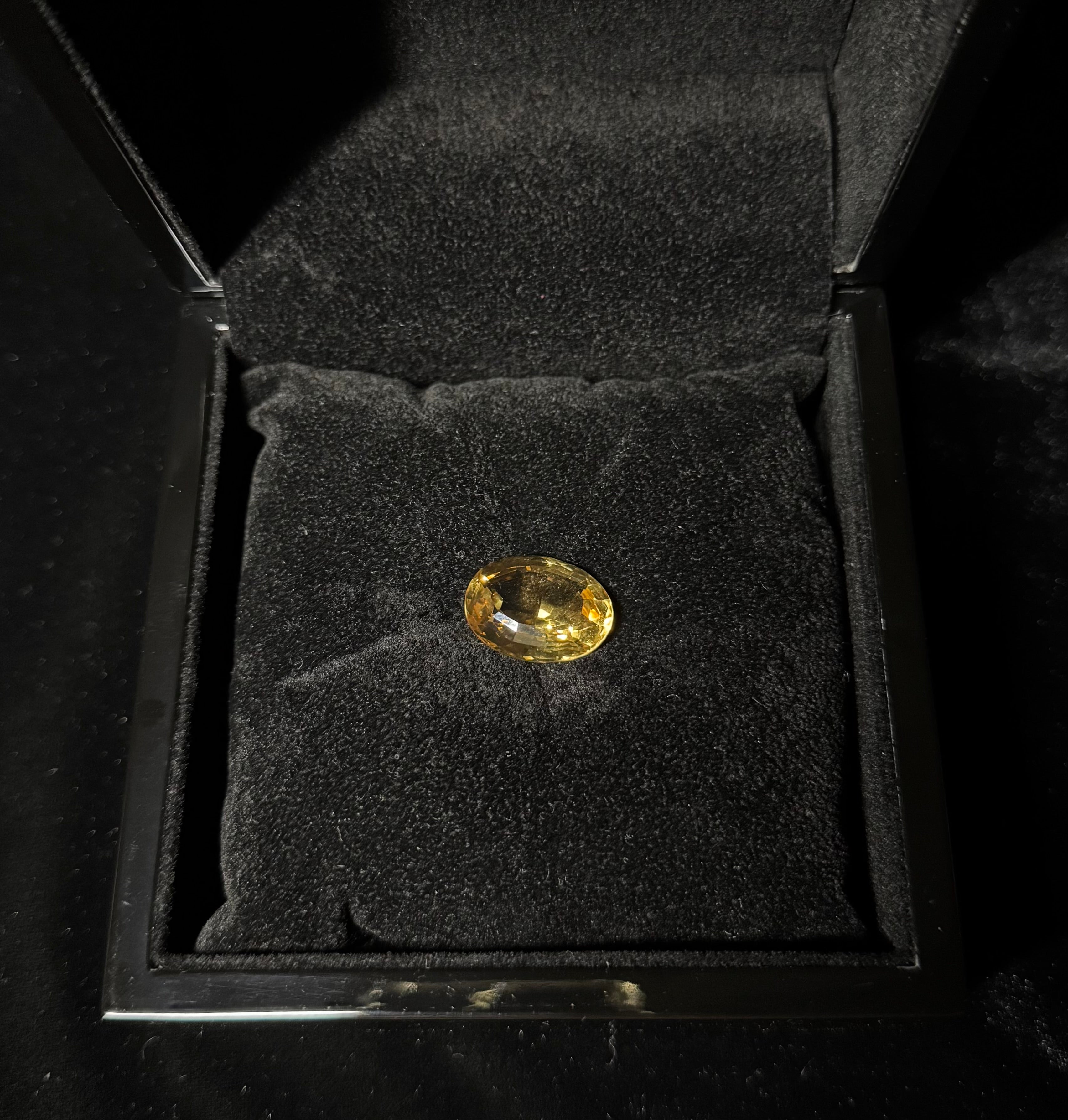 Citrien 21,50 CT Geslepen