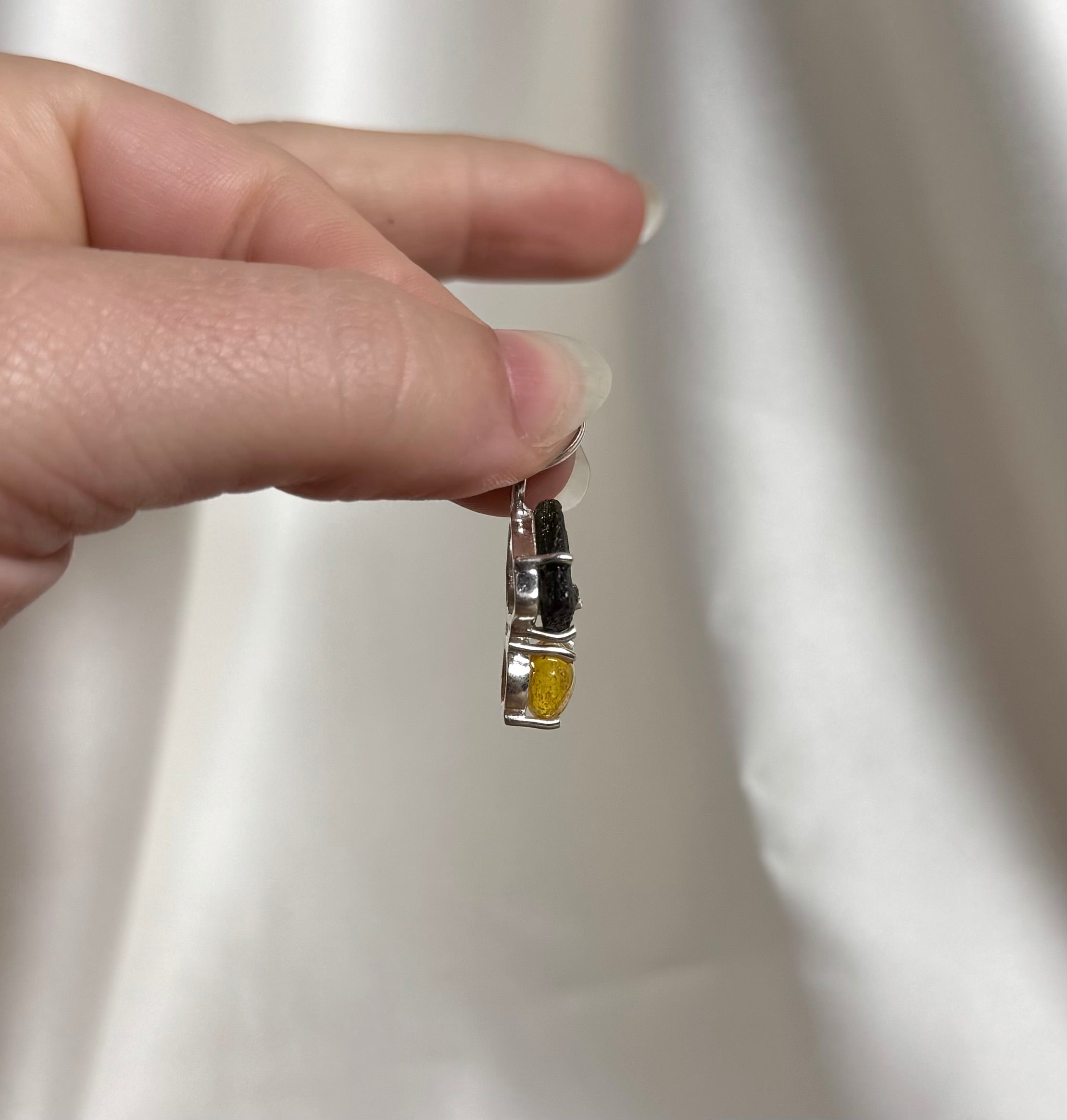 Moldaviet en Amber Hanger 925 Zilver A5