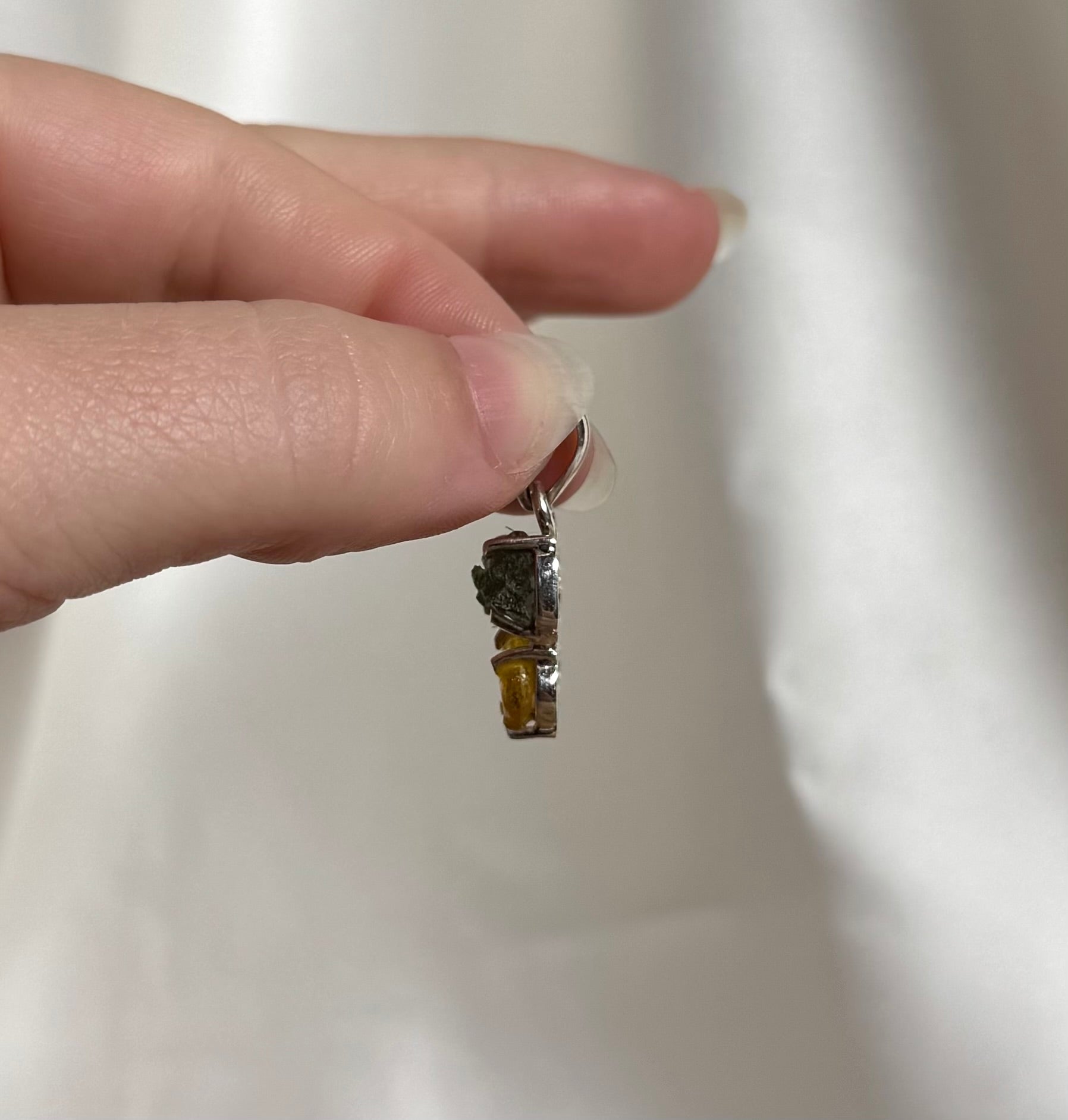 Moldaviet en Amber Hanger 925 Zilver A7