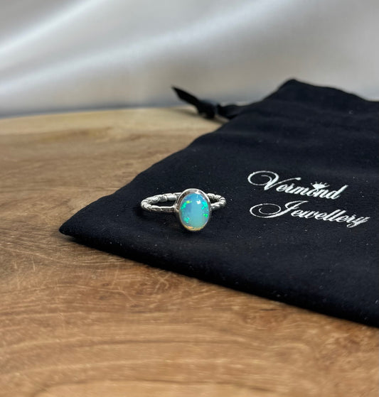 Opaal Ring 925 Zilver 17